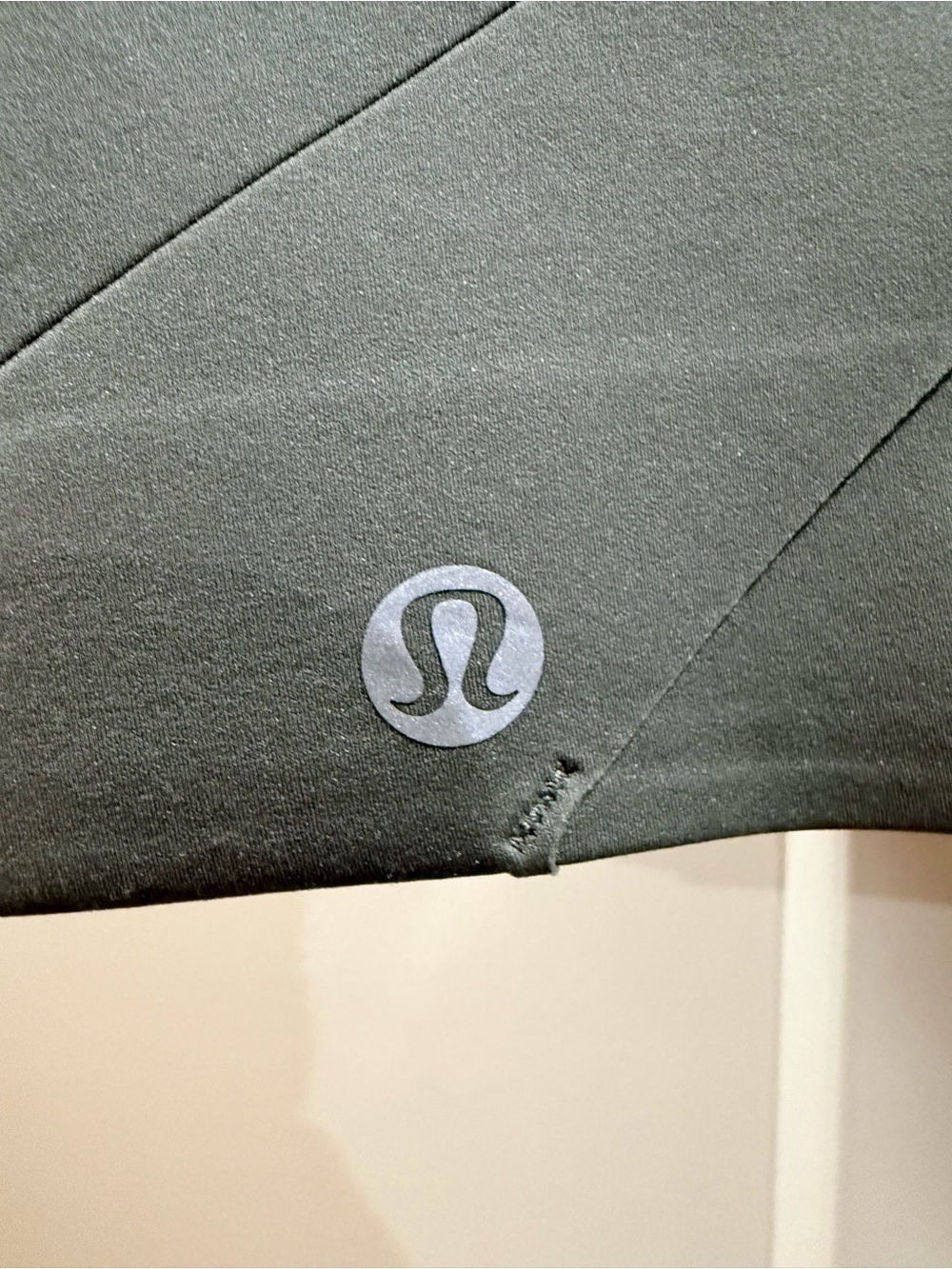 Lululemon Enlite Bra *Weave Seamless Sports Bra- Green/Sage - Picture 3 of 10